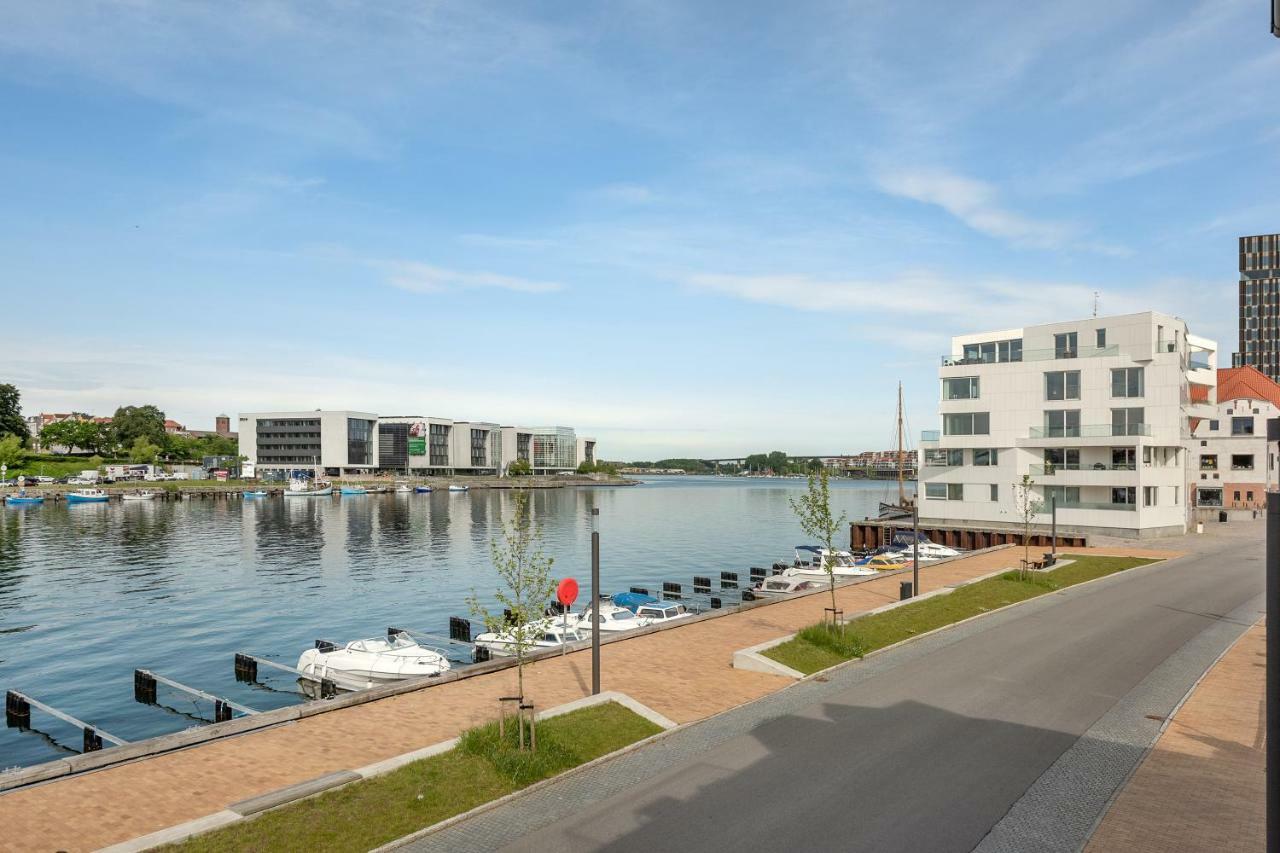 Luxury City Center Harbour Apartment 2 Bedroom Sonderborg Exterior photo