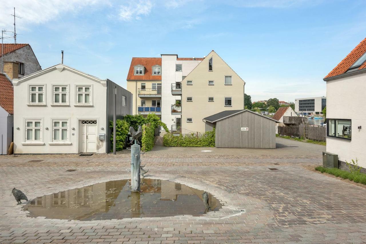 Luxury City Center Harbour Apartment 2 Bedroom Sonderborg Exterior photo